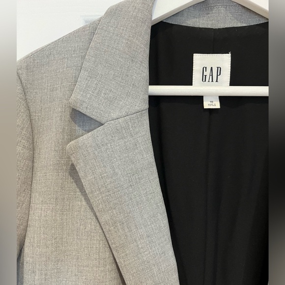 🩶Gap Tailored Blazer🩶 - Picture 2 of 6